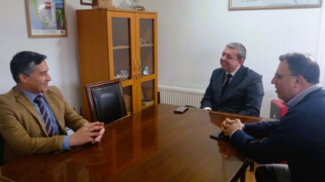 Autoridades avanzan en el traspaso de colegios públicos de Cabo de Hornos