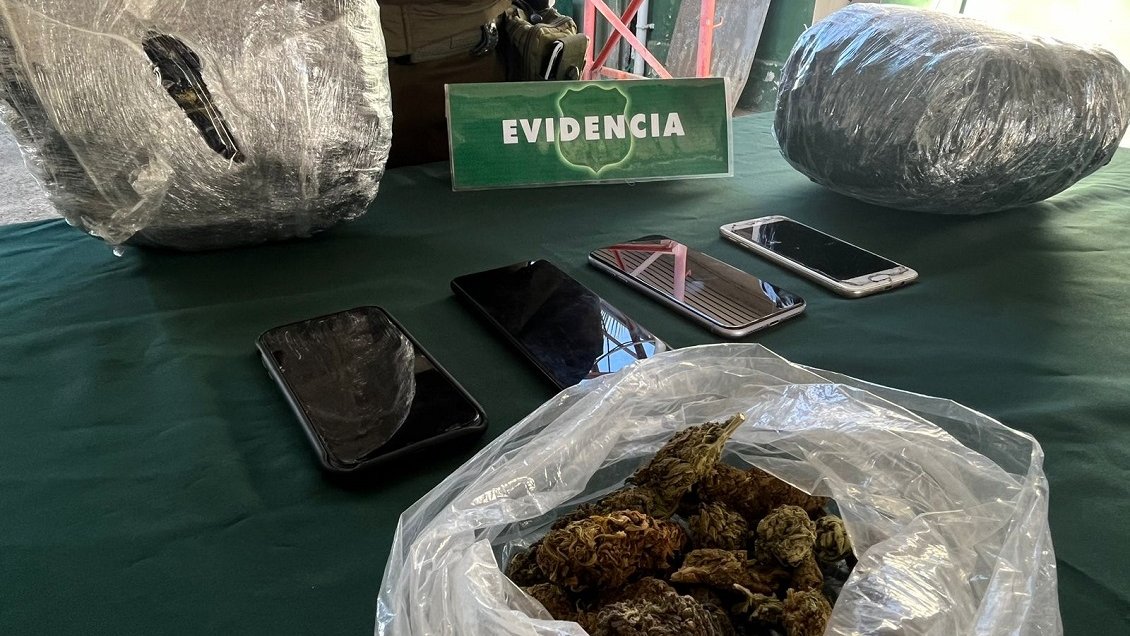 Tres detenidos: intentaron atropellar a carabinero en Los Vilos y trasladaban droga