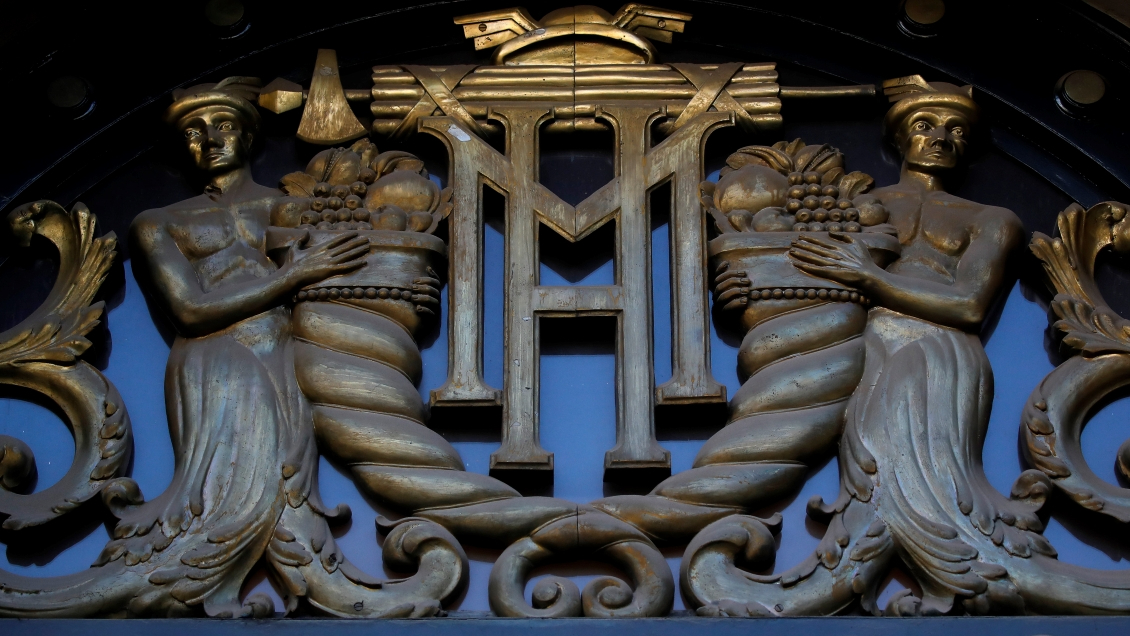 Hacienda amplía plan de venta de dólares en dos mil millones mensuales