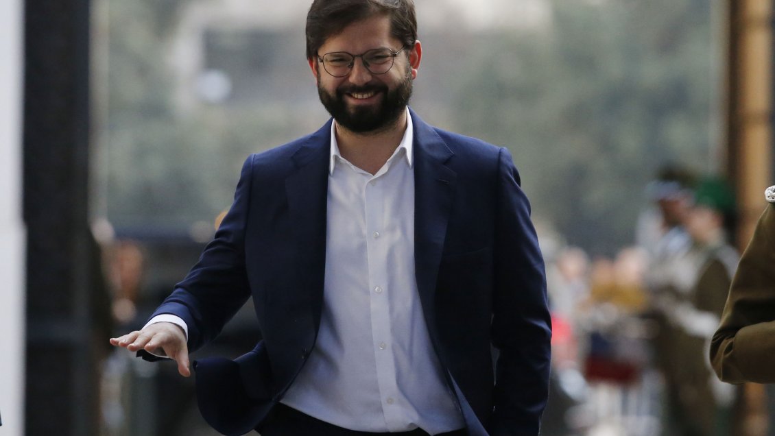 Presidente Boric se reunirá este lunes con Republicanos y PDG para avanzar en reformas