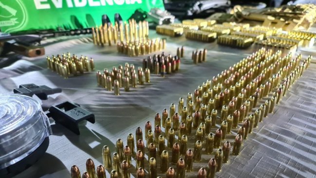 Detuvieron a sujeto que tenía un arsenal y droga en La Pintana