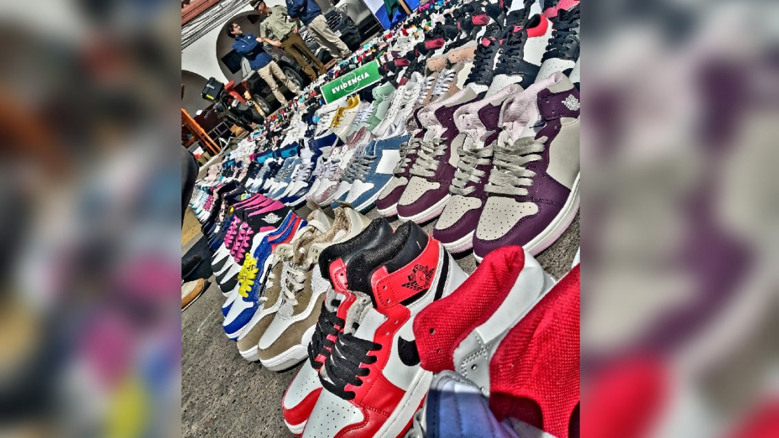 La Serena: Mujer fue sorprendida con 1.100 pares de zapatillas falsificadas