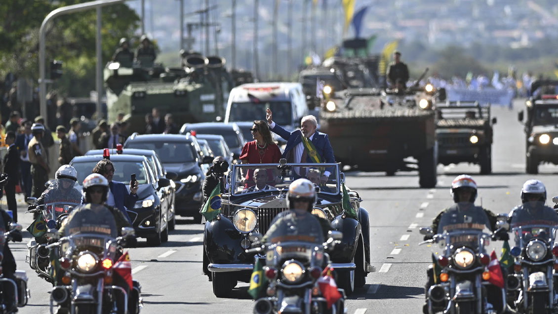 Lula hace gestos a militares para despolitizar el Día de la Independencia