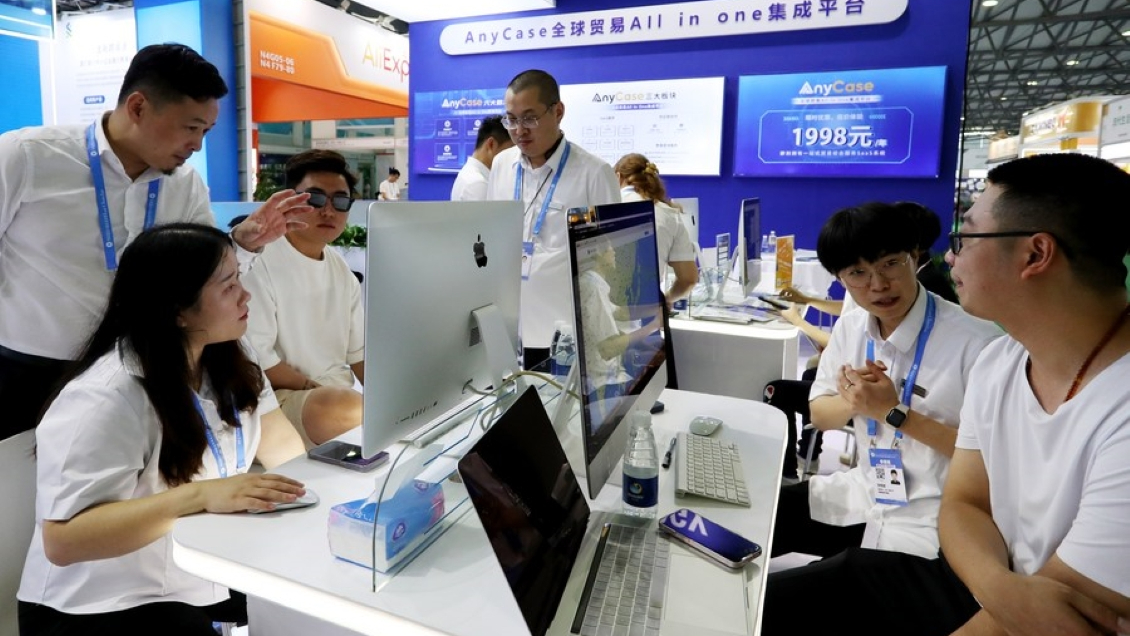 China establece mecanismos de cooperación sobre comercio electrónico con 29 países