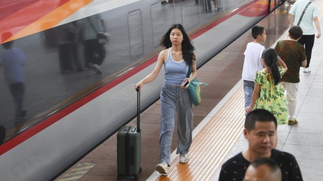 China prevé 190 millones de viajes ferroviarios durante próxima temporada turística