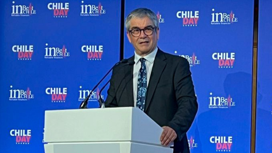 Marcel hizo positivo balance de su gira a Europa, marcada por el Chile Day