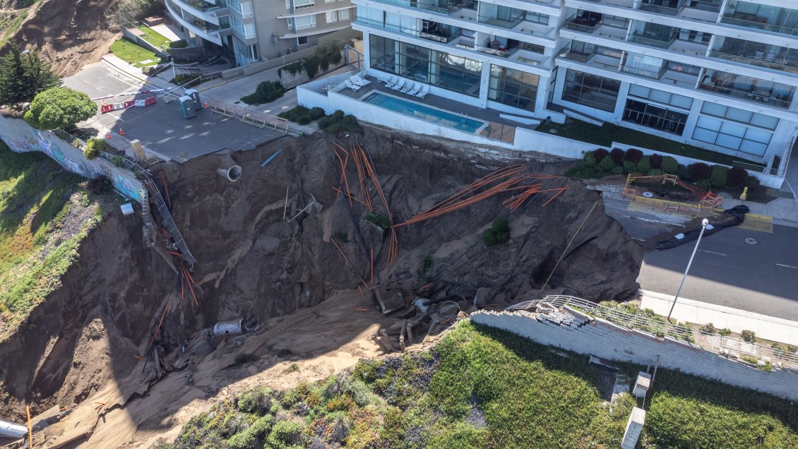 Dueño de terrenos socavados dice que inmobiliaria es 