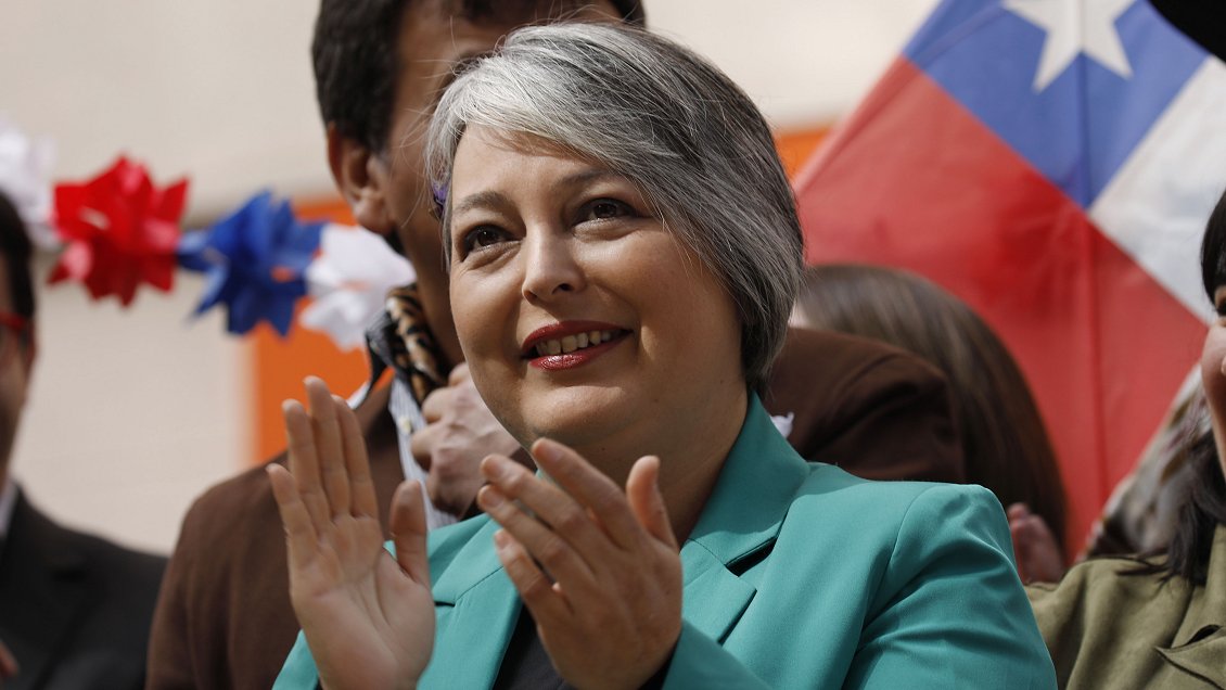 Ministra Jara inicia nueva gira promocional sobre la reforma de pensiones