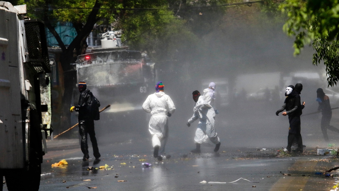 Incidentes en Liceo Barros Borgoño: Tránsito fue habilitado en calle San Diego