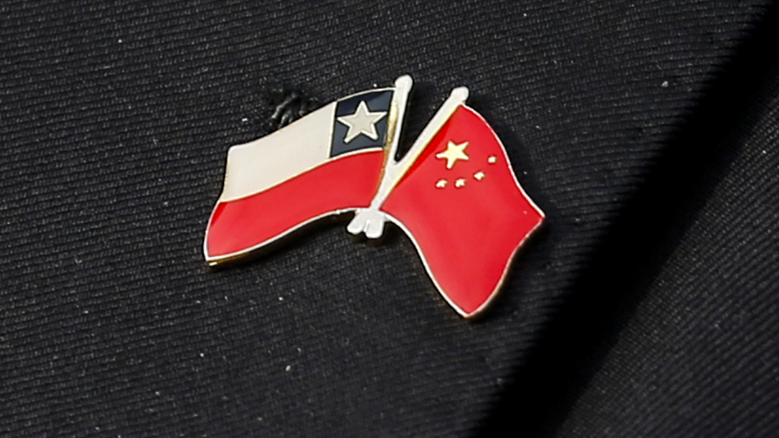 DDHH: Embajador advirtió que Boric debe cuidar el tono en su visita a China