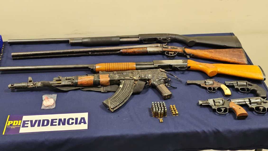 Osorno: incautan pistolas de fogueo y un cortapluma tras
