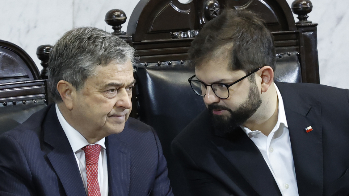 Presupuesto: Coloma discrepa de Boric y ve a Chile más bien 