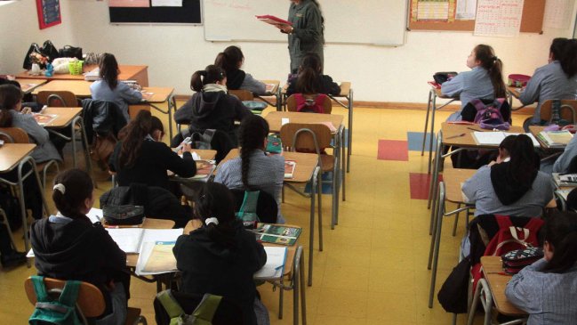 Profesores de Tiltil seguirán movilizados mientras existan sueldos pendientes