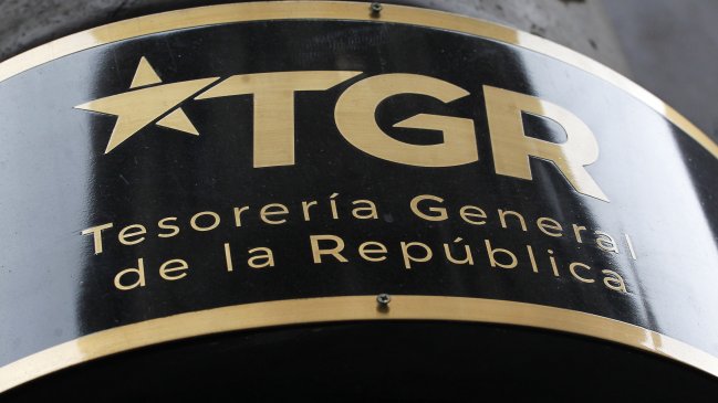 Delincuentes intentaron robar computador de Tesorería en Valparaíso