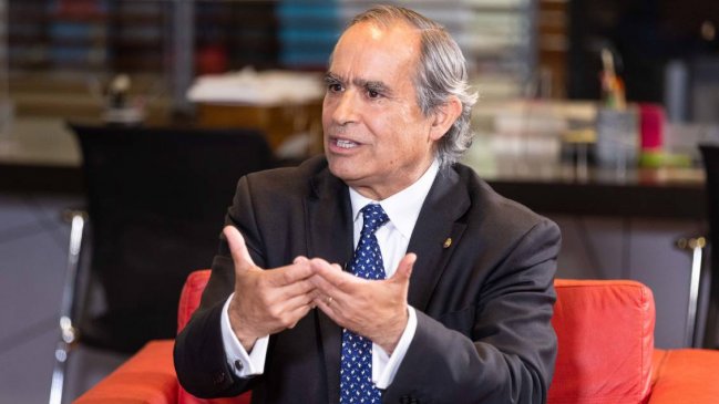 Senador Pugh: Chile no va a crecer; estamos como Haití, estancados