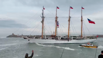   Buque Escuela Esmeralda comienza su retorno a Chile 