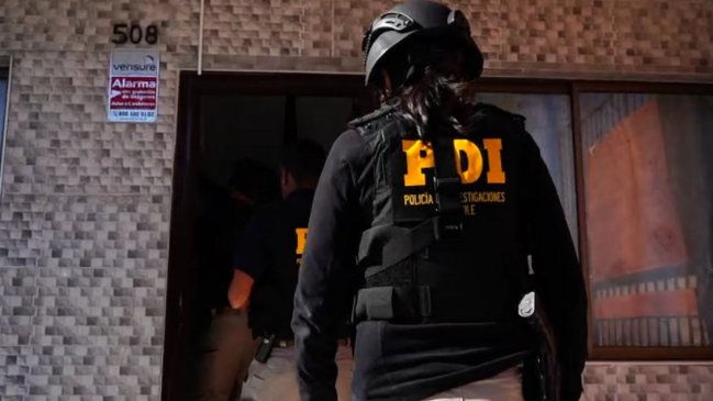 Todo en uno: Desbaratan prostíbulo, hostal y bar clandestino en La Serena