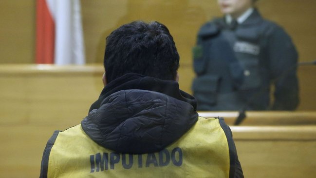 Condenan por tres homicidios a conductor de bus que volcó en La Araucanía