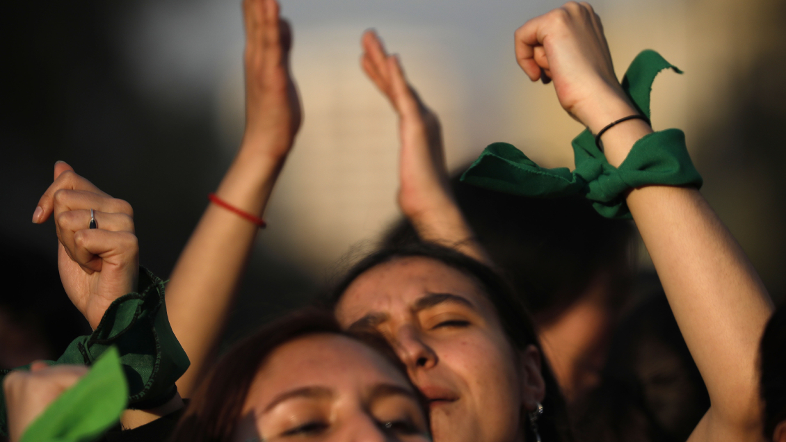 Propuesta de Constitución mantendrá texto que, se afirma, amenaza el aborto en tres causales