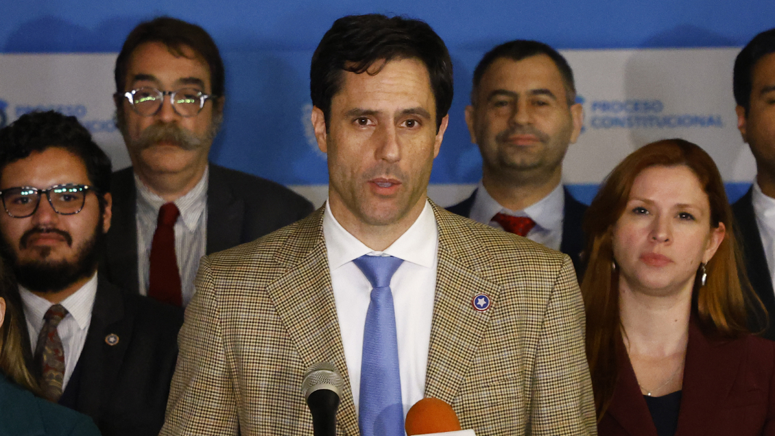 Republicanos intentará reponer normas sobre contribuciones y migrantes irregulares