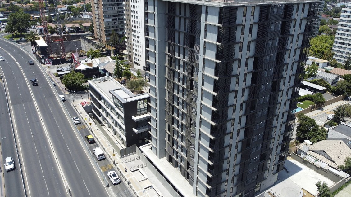 Ministro Montes emplazó a Las Condes a 