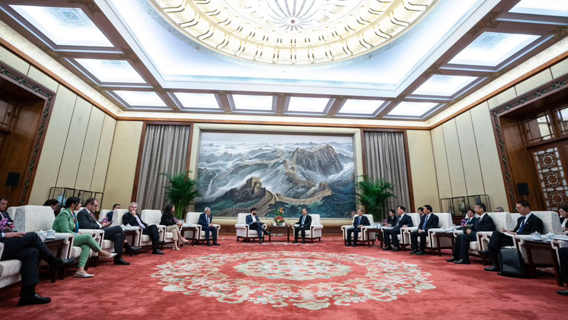 Brote en la comitiva chilena: Cuatro personas dieron positivo a Covid-19 en China