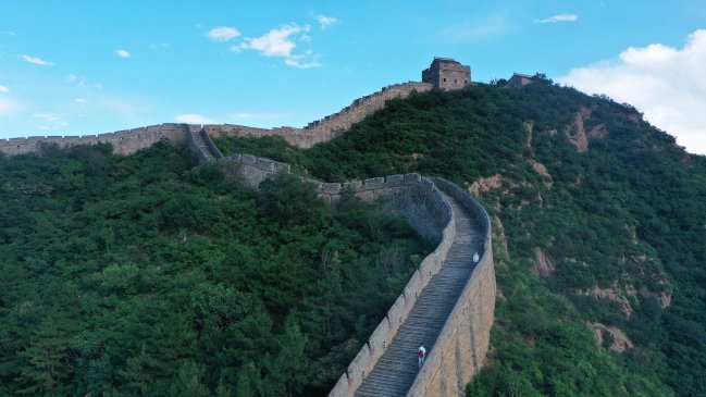 Descubren una armería y 59 bombas de la dinastía Ming en la Gran Muralla