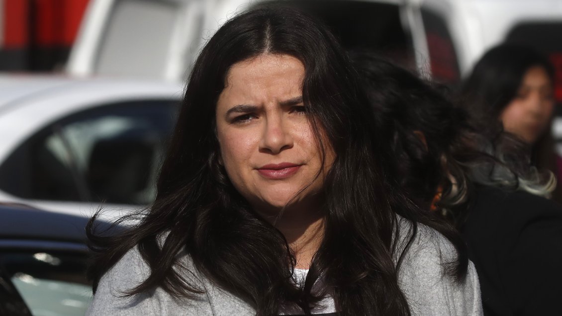 Ministra Orellana tuvo una 