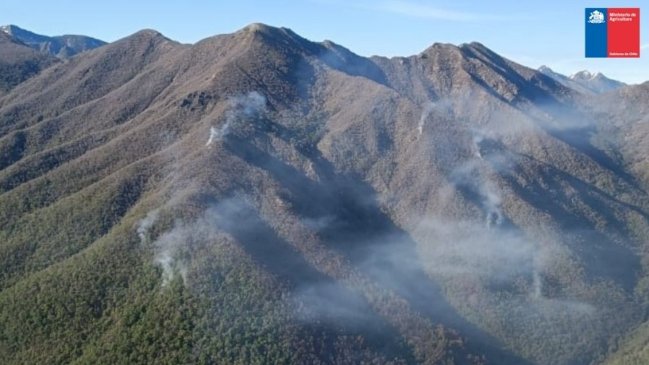 Incendio forestal en Santa Bárbara consume más de 2.200 hectáreas