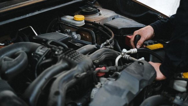 Mecánicos, peluqueros y más: Carabineros ofrece trabajos con sueldos de hasta 1,6 millones