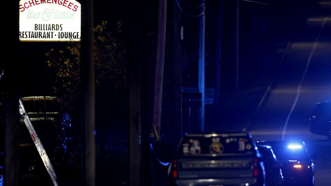 Biden pide a los republicanos apoyar prohibición de armas de asalto tras tiroteo de Maine