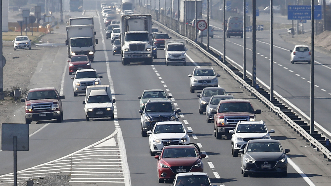 Fin de semana largo: Carabineros reporta 700 accidentes y 19 fallecidos