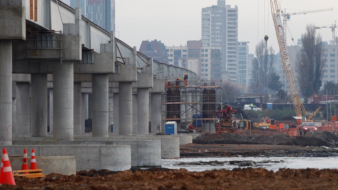 OHL retomará trabajos de construcción del Puente Bicentenario en Concepción