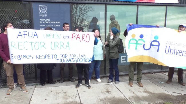 Funcionarios y académicos de la Universidad de Aysén inician paro indefinido