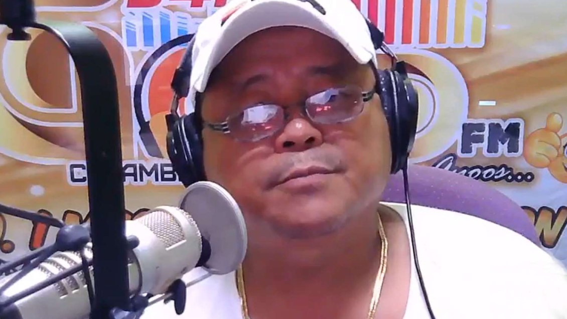 Asesinan a tiros a periodista mientras transmitía en vivo en Filipinas