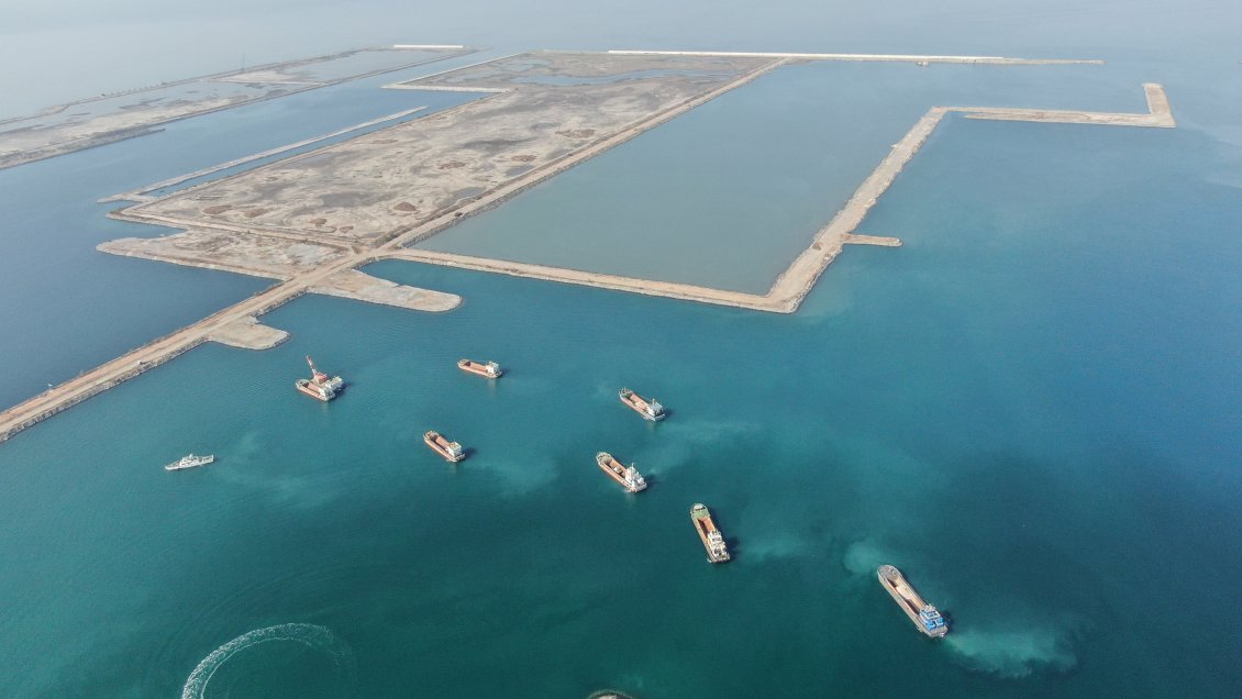 China construye laboratorio de aguas profundas de olas y viento a gran escala