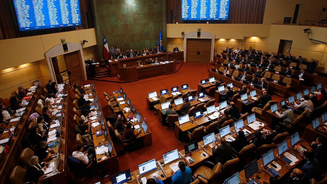 Casi 70% cree que la corrupción está extendida en el Congreso, según la CEP