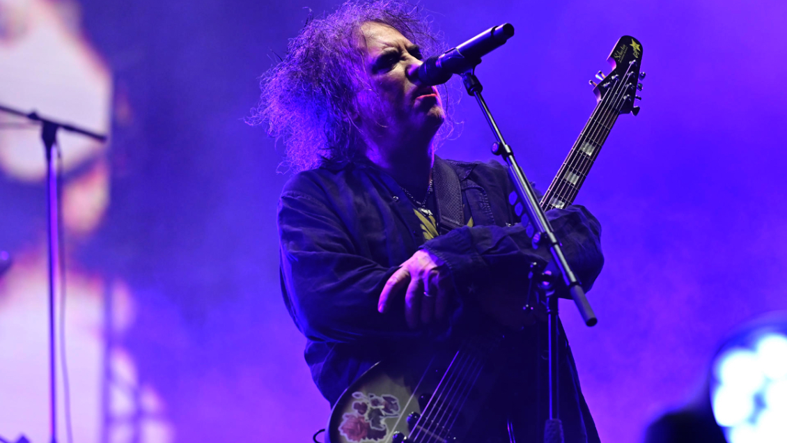 A días de su show en Chile: The Cure enamoró a Argentina con extrovertido Robert Smith