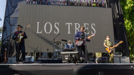   Los Tres repletaron Plaza Ñuñoa con show gratuito: este fue el setlist 