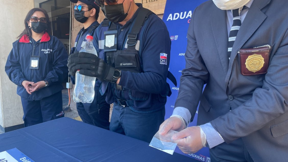 PDI y Aduanas incautaron 1,5 litros de ketamina líquida en Los Libertadores