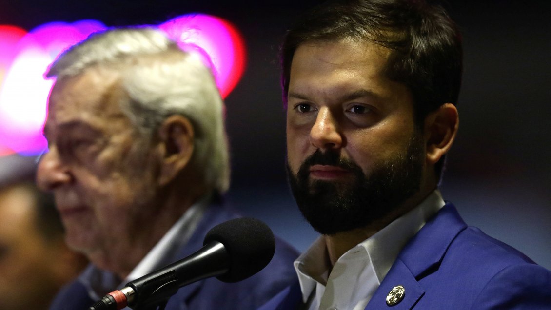 Presidente Boric viaja a Argentina para la asunción de Javier Milei