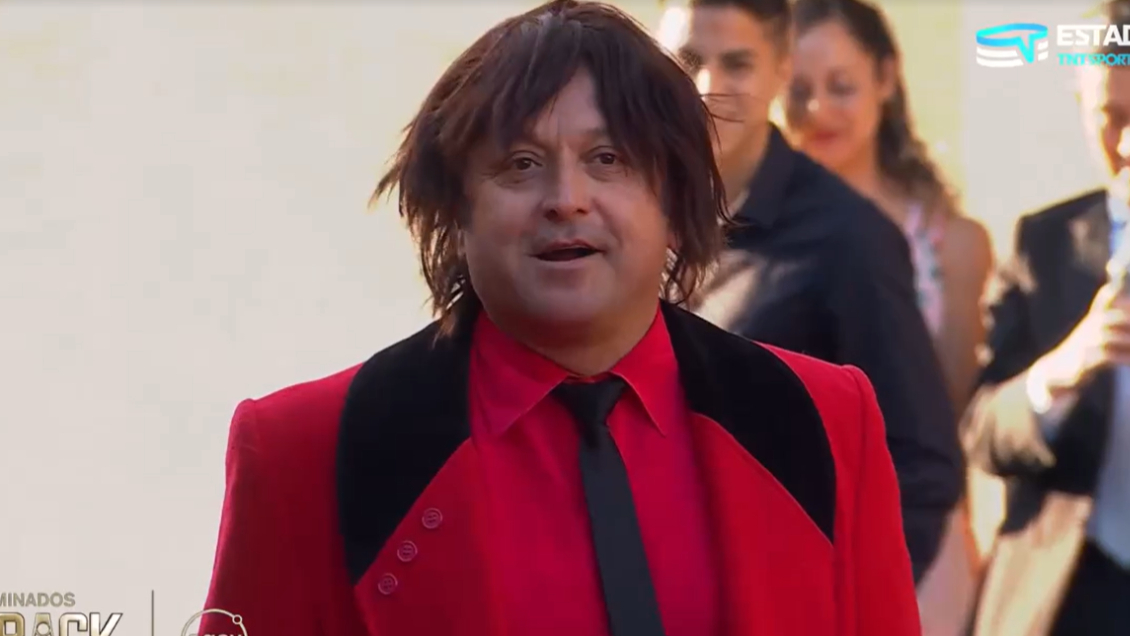 Peter Veneno reapareció en la Gala del Fútbol: no convenció con su rutina