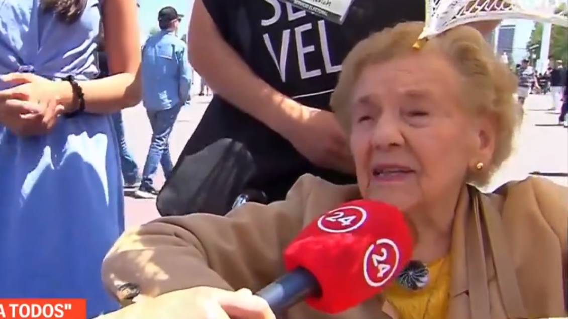 Abuela de Karla Rubilar cree que no votará igual que su nieta: 