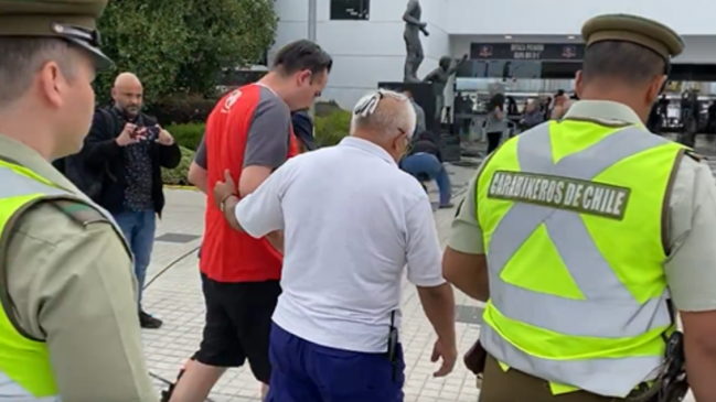 Hombre fue atacado antes de votar en el Estadio Monumental