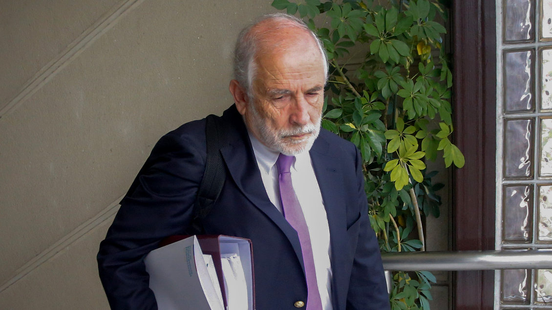 Decano U. de Chile defenderá a Carlos Montes de la acusación constitucional