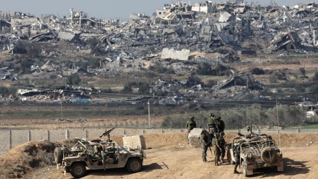 Israel ataca varios puntos de Gaza y dice haber matado a decenas de milicianos