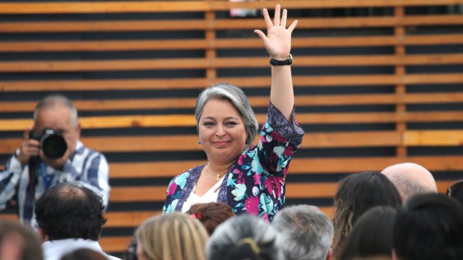 Previsional: Jara se reunirá con diputados de Chile Vamos para acercar posiciones