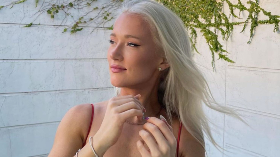 Vesta Lugg denunció robo que sufrió: Se le quedó su computador en avión