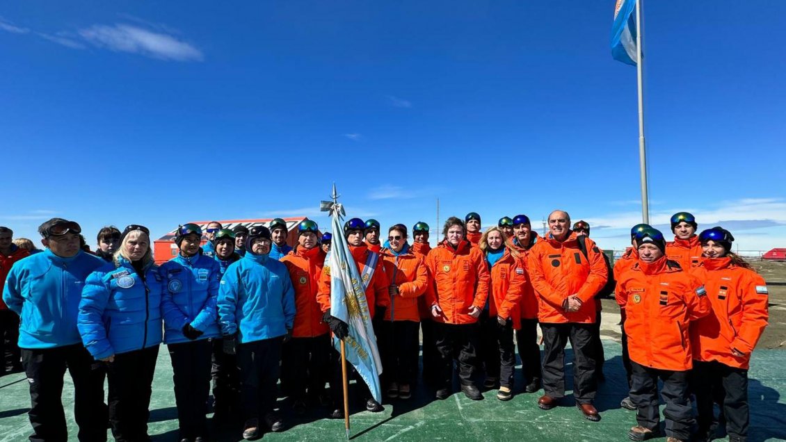 ¿Por qué viajó Milei junto a la OIEA a la Antártica?