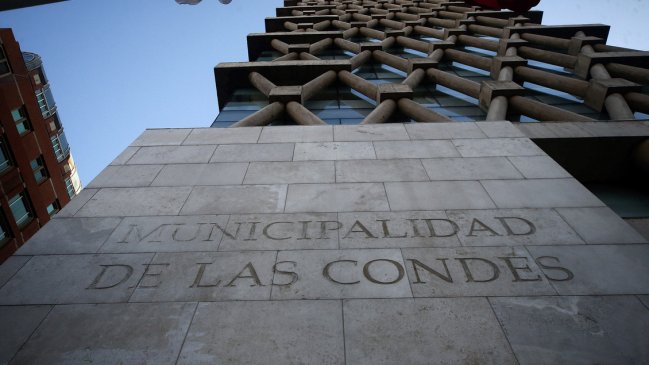 Denuncian pago de millonarios sobresueldos en el Teatro Municipal de Las Condes